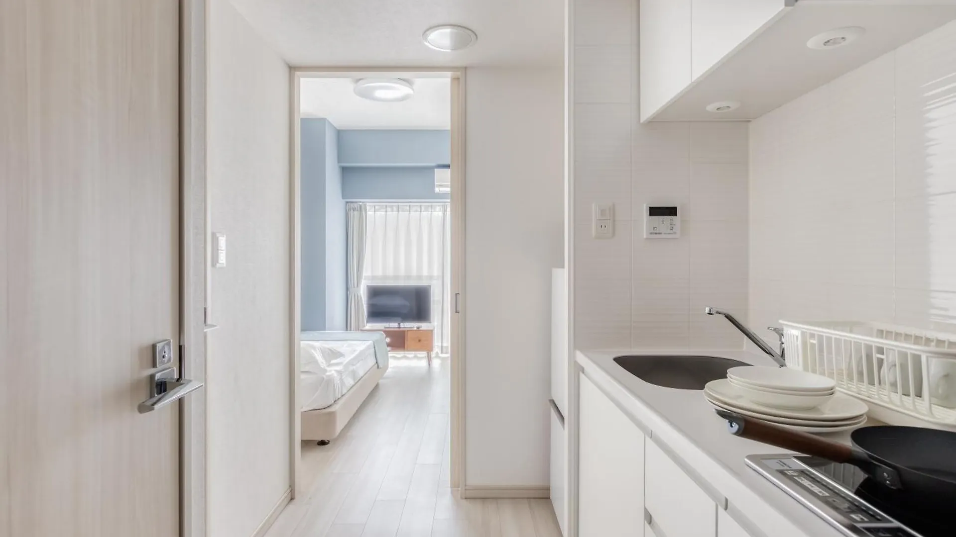 Ostay Shin-Osaka Hotel Apartment